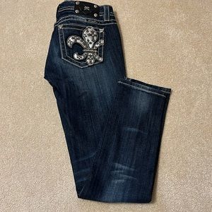 Miss Me signature skinny jeans nicely jeweled size 29 X 31